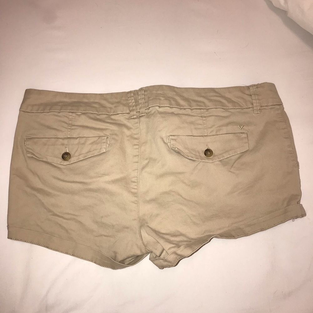 American eagle khaki shorts